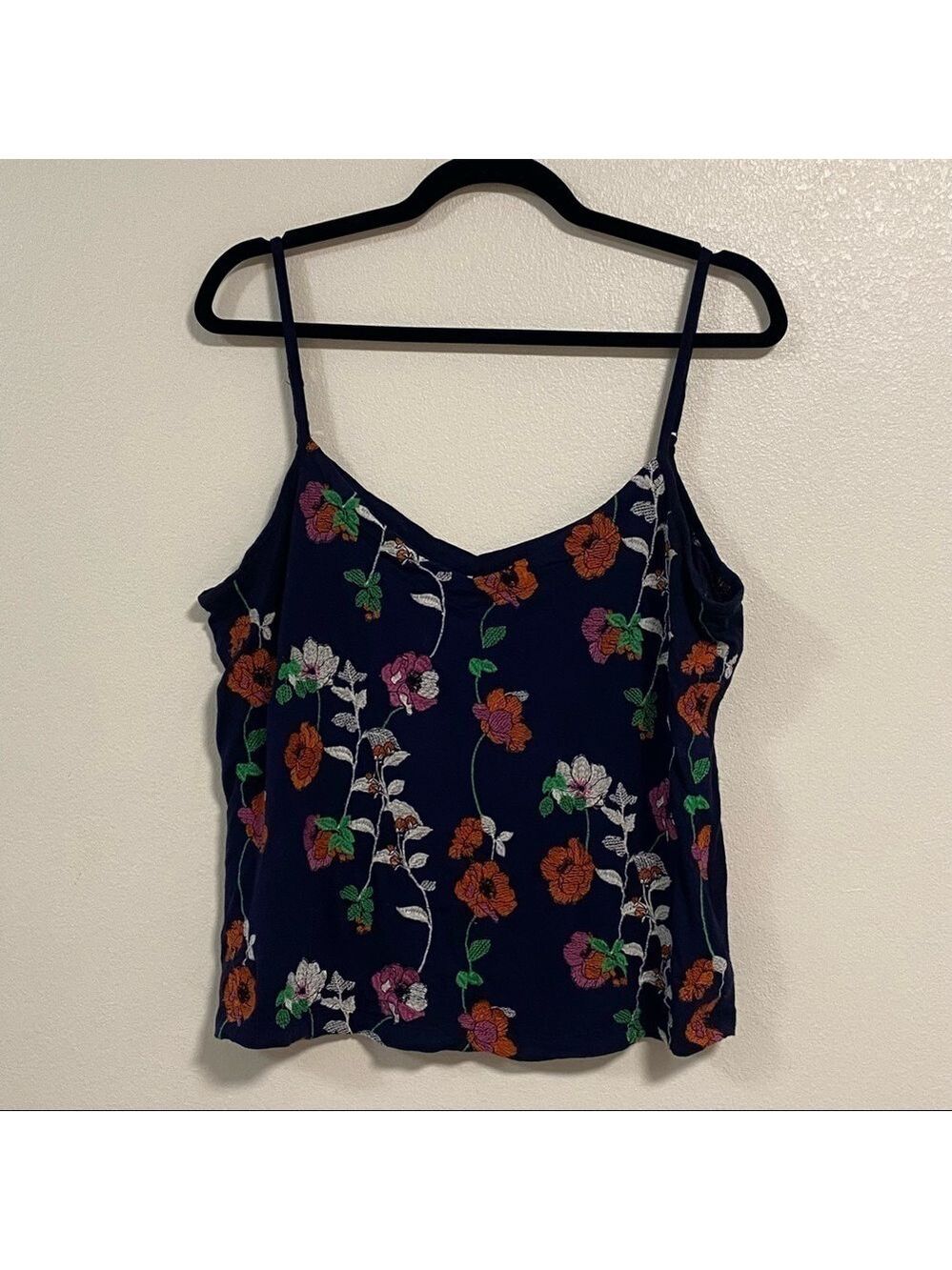 Kellen Embroidered Tank Top Size Medium